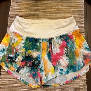 Lululemon Speed Up  Shorts Splatter Pattern Size 2 and 2.5"
